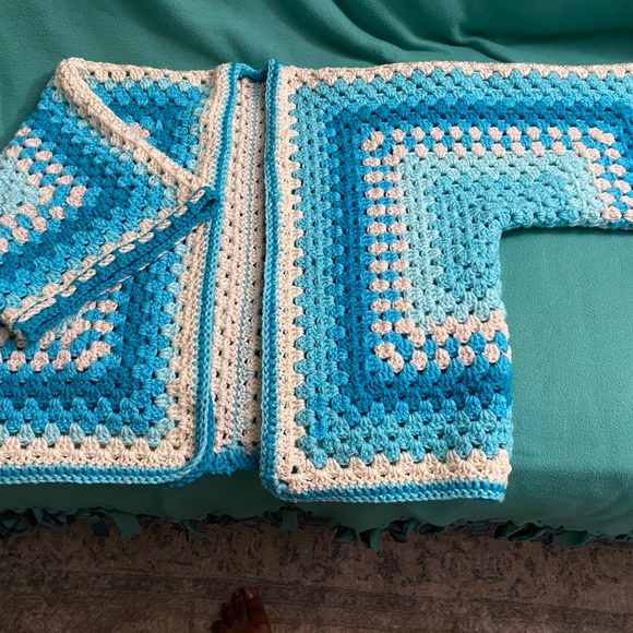 Crochet cardigan - Picture 1 of 3